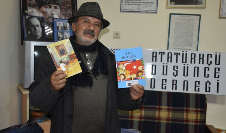 Köy köy dolaşıp kitap dağıtıyor