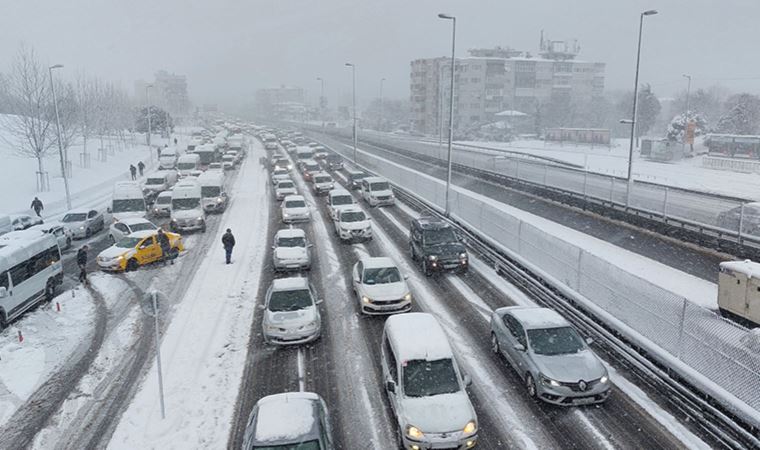 Son dakika: İstanbul kara teslim: Vali Yerlikaya'dan peş peşe uyarılar!