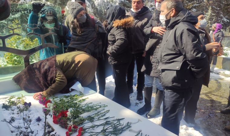 Berkin Elvan mezarı başında anıldı