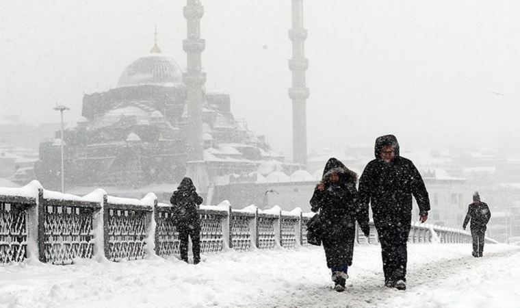 İmamoğlu ve Yerlikaya'dan İstanbul'daki kar yağışı için kritik uyarı