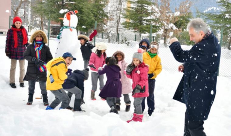 İstanbul'da bugün (14 Mart 2022) okullar tatil mi? Valilik kararını verdi