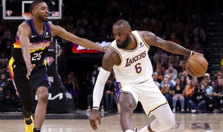 NBA'de rekor kıran LeBron James mağlubiyeti engelleyemedi