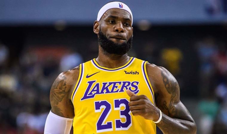 LeBron James NBA tarihinin 2. en skorer ismi oldu