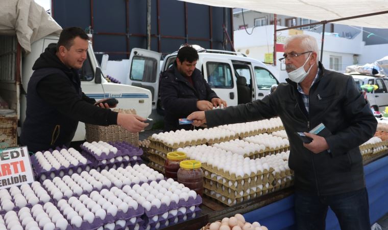 Pazarda 'kredi kartı' ile alışveriş dönemi