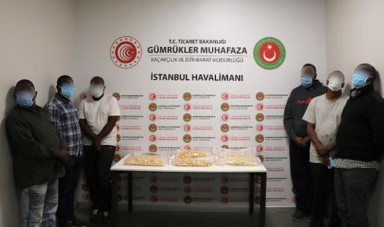 'Yutucu' tespit cihazına yakalandılar: 7 yolcunun midesinden 11 kilo kokain çıktı