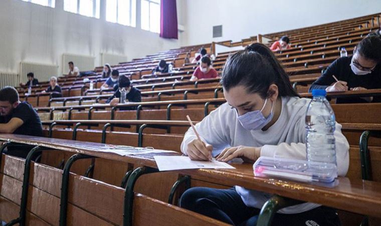 YÖK Başkanı Prof. Dr. Erol Özvar açıkladı: Üniversiteye girişlerle ilgili yeni gelişme