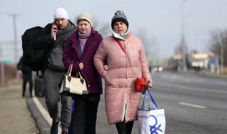 Macaristan, Ukrayna'dan kaçanlar için yeni bir transit sığınak açtı