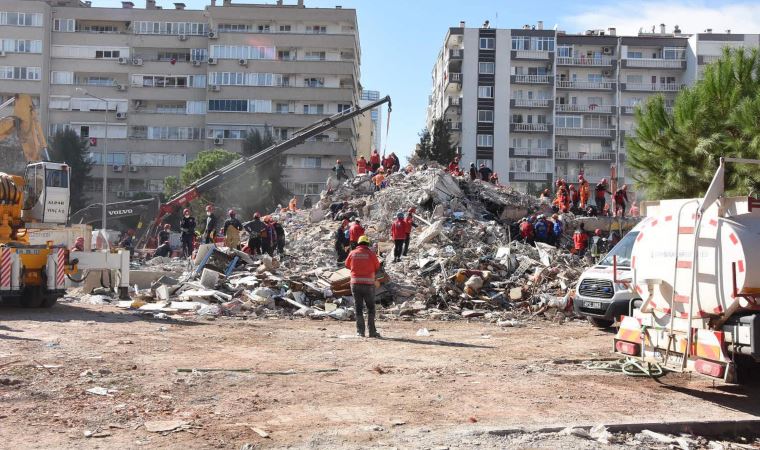 30 kişi hayatını kaybetmişti... Emrah Apartmanı davasında 'Şov yapmayın' gerginliği