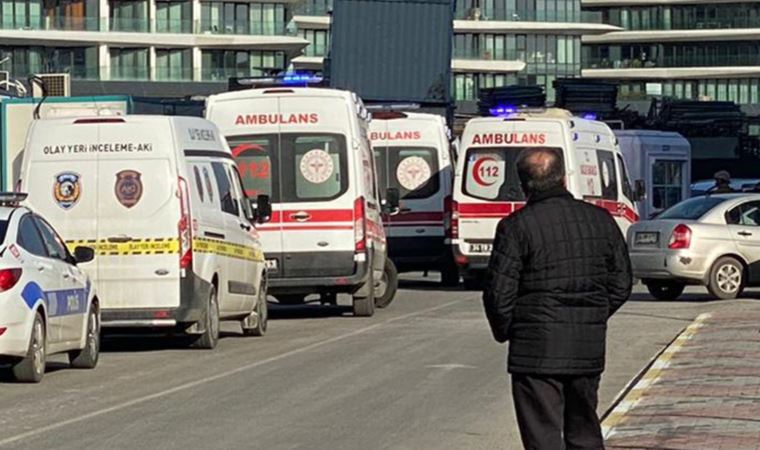 Son dakika... Küçükçekmece Adliyesi önünde silahlı kavga: Ölü ve yaralılar var