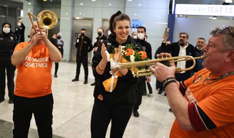 Avrupa şampiyonu Eczacıbaşı Dynavit'te sıradaki hedef Türkiye şampiyonluğu