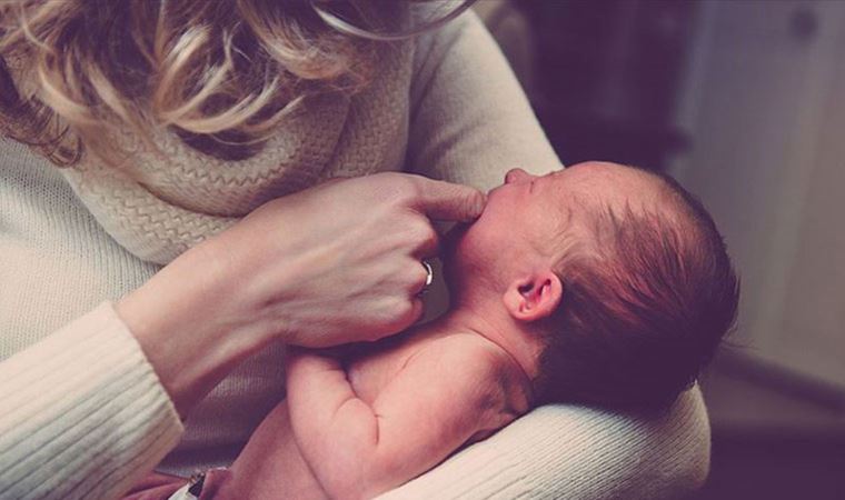 Doğum sonrası depresyonuna dikkat! 'Herhangi bir zaman diliminde ortaya çıkabilir”