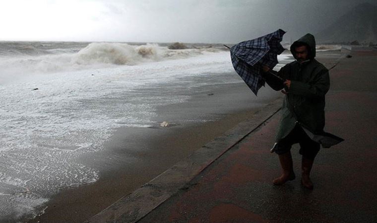 Meteoroloji'den Orta Karadeniz için fırtına uyarısı