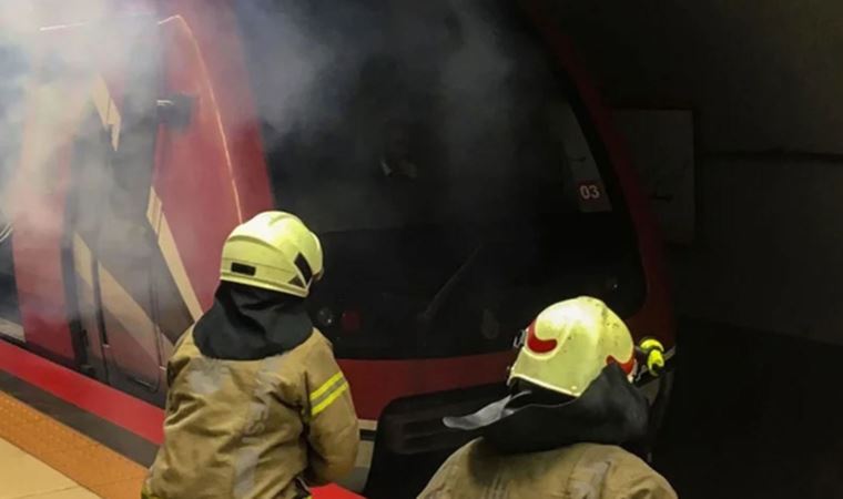 Üsküdar'da metro durağındaki elektrik trafosunda yangın