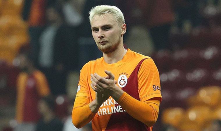 Galatasaraylı Victor Nelsson: Sokağa yüzümü gizleyerek çıkıyorum