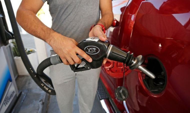 Petrol fiyatları, ABD'nin stratejik rezervinden piyasaya petrol sürme planı sonrası düştü