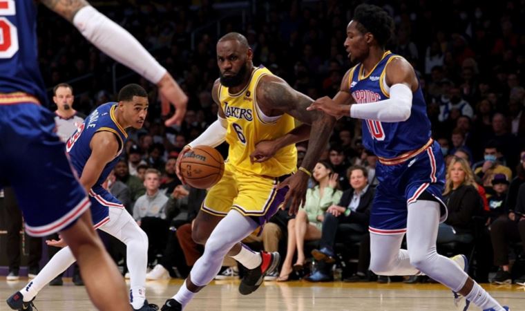 NBA'de LeBron James 56 sayıyla Lakers'ı sırtladı