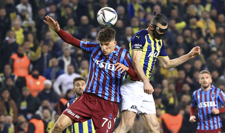 Fenerbahçe Trabzonspor maçında kırmızı kart gerilimi