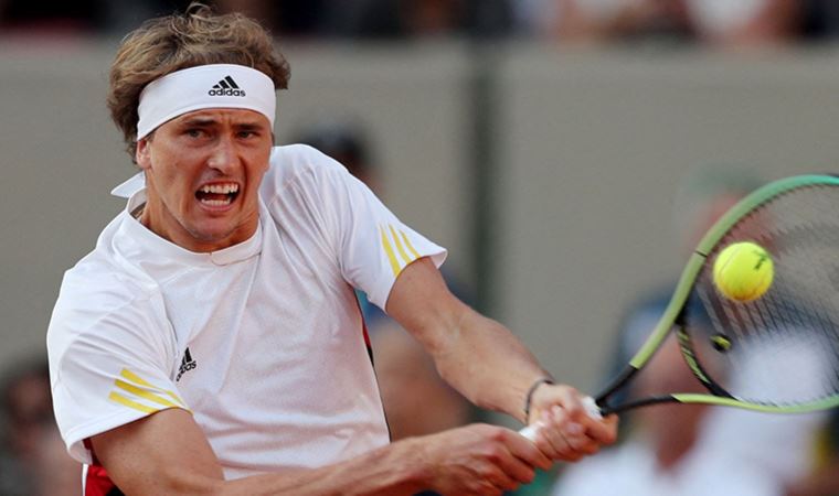 Alman tenisçi Alexander Zverev'e 8 hafta ertelemeli men cezası verildi