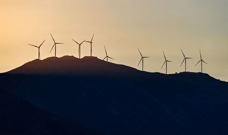 Türkiye'nin ekonomik gelişimi için toplumun ilk tercihi yenilenebilir enerji