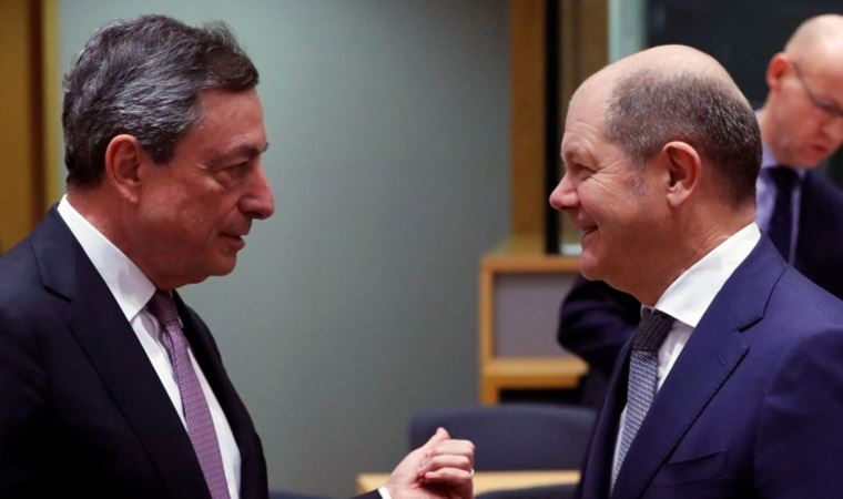 Draghi ve Scholz, Rusya'ya yaptırımların devam etmesi konusunda aynı görüşte