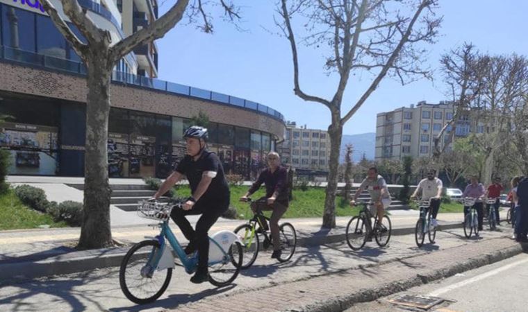 Bursa'da zamlara bisikletli eylem!