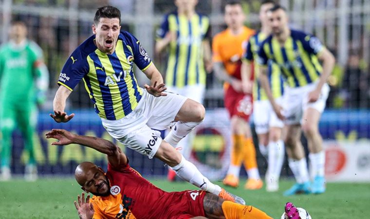 Fenerbahçe Galatasaray derbisinde Mert Hakan Yandaş çıldırdı