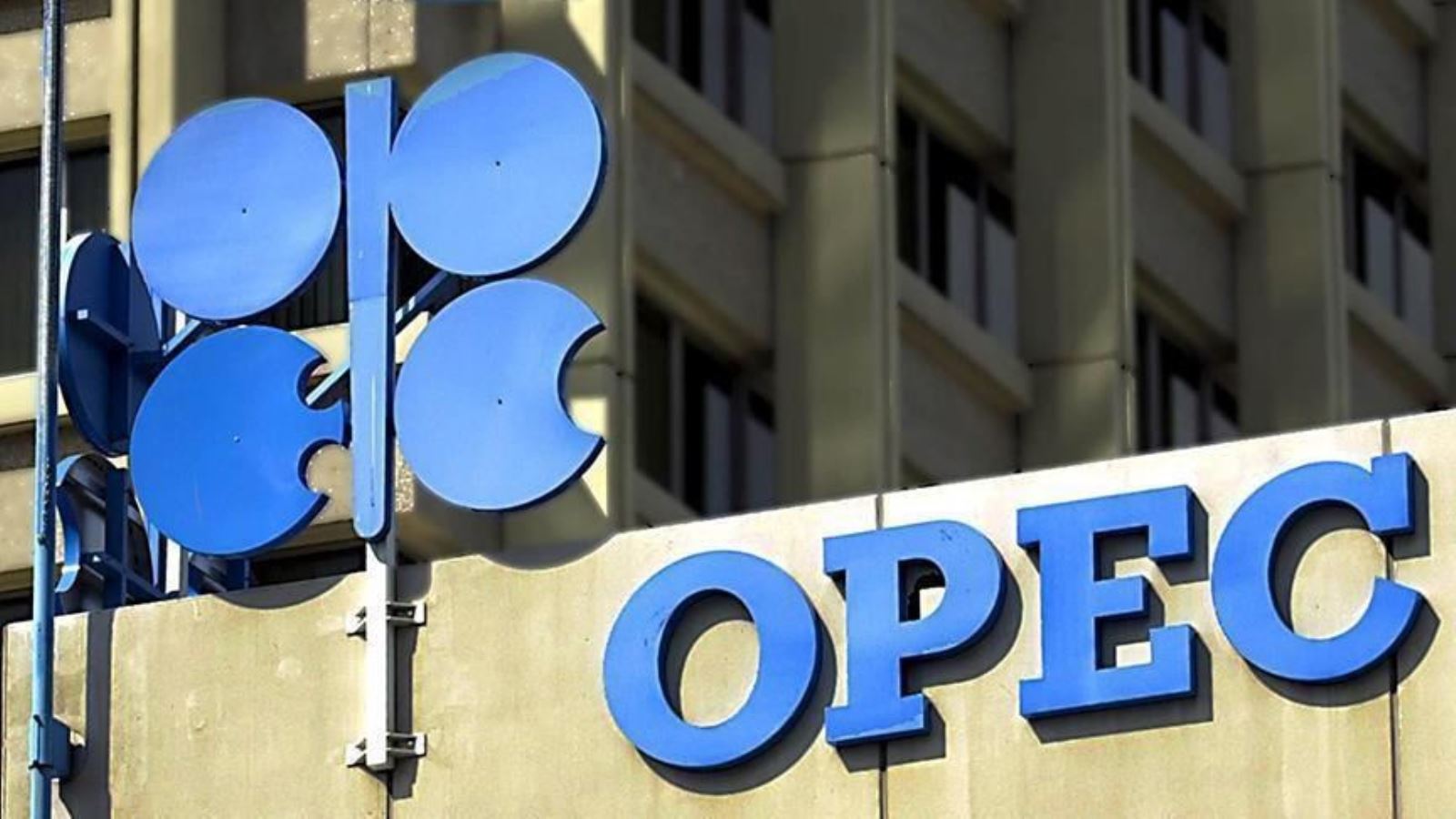 OPEC'in petrol üretimi martta arttı