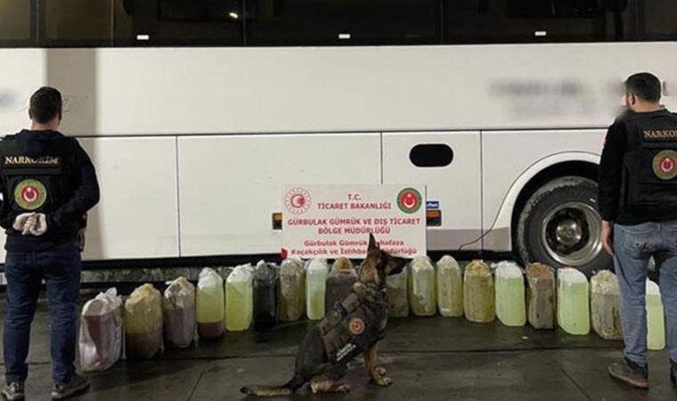 Yolcu otobüsünün yakıt deposundan 345 kilo uyuşturucu çıktı