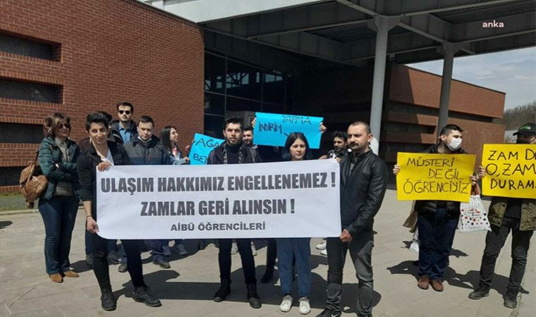 Bolu'da üniversite öğrencilerinden toplu ulaşım zammı protestosu