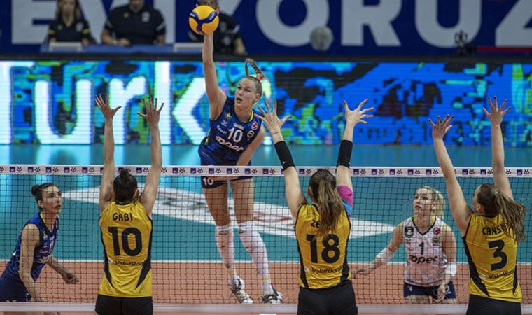 Son Dakika: Fenerbahçe Opet'i yenen Vakıfbank, Kupa Voley'de şampiyon oldu