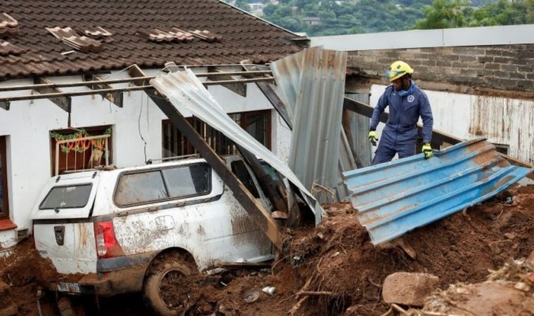 Güney Afrika'da sel felaketi: Ölü sayısı 440'ı aştı, kayıp 63 kişi aranıyor