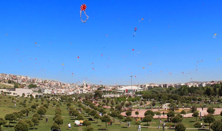 23 Nisan'da Bornova'da gökyüzü uçurtmalarla donatılacak