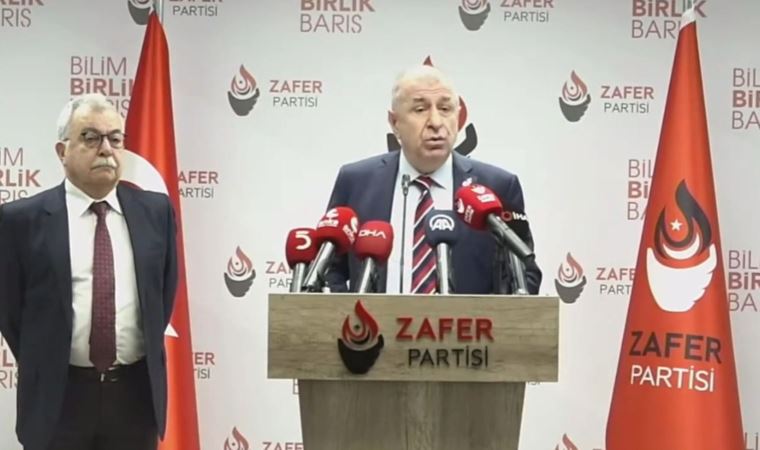 Ümit Özdağ'ın toplantısında açıklandı: Şükrü Sina Gürel Zafer Partisi'ne katıldı