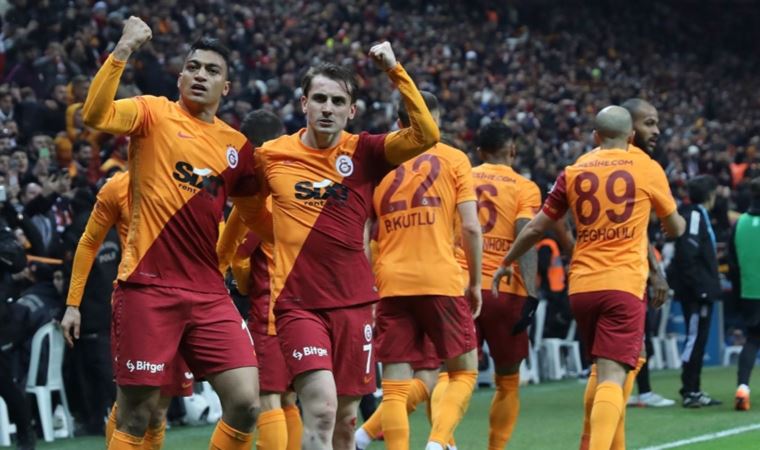 Galatasaray'dan eksik futbolcuların durumuyla ilgili açıklama