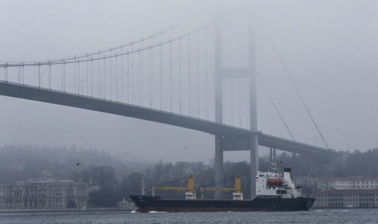 İstanbul Boğazı gemi trafiğine kapatıldı