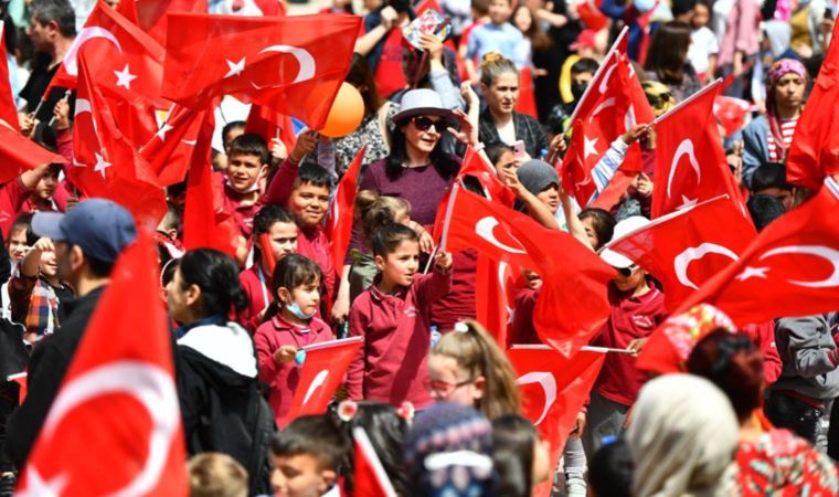 İzmir'de 23 Nisan coşkusu