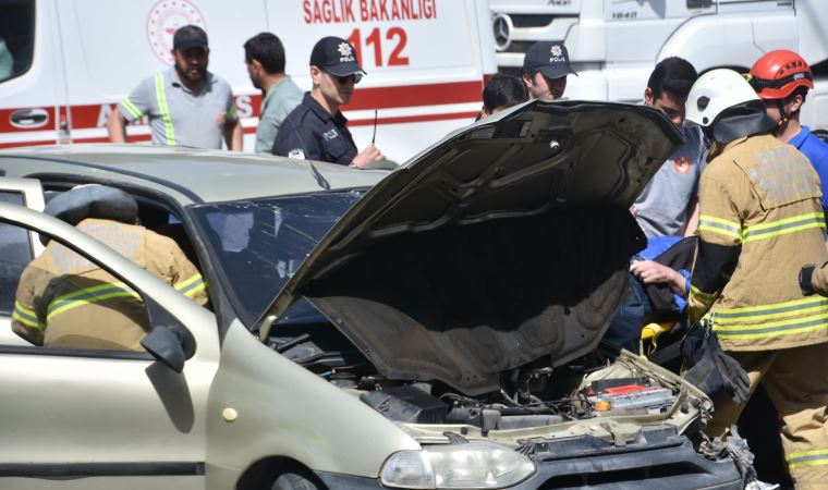 İzmir’de trafik kazası: 4 yaralı