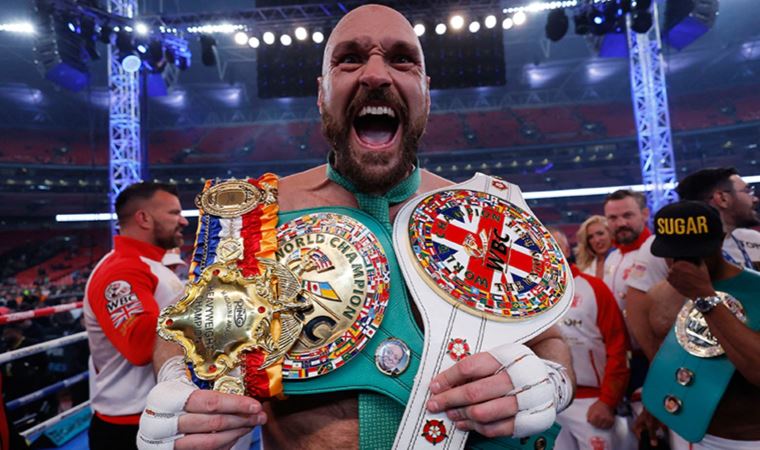 WBC'de tarihe geçen maç! Tyson Fury rakibi Dillian Whyte'ı nakavt etti