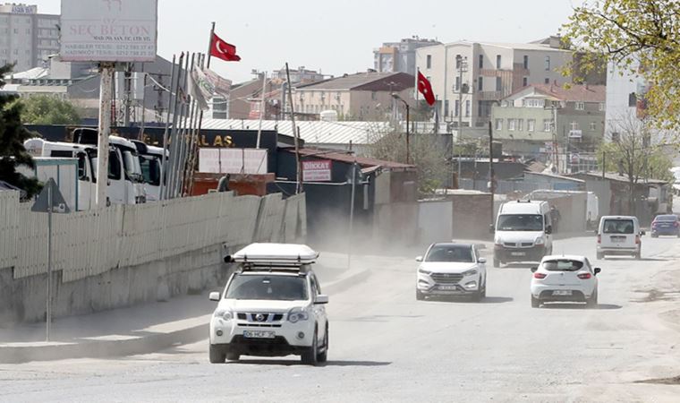 Sultangazi'de toz isyanı: Maskesiz çıkamıyoruz