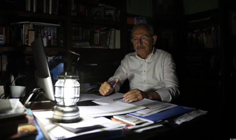 Avrupalı sosyalistlerden Kılıçdaroğlu'na 'elektrik' desteği: 'Bizleri, yarı karanlıkta temsil ediyor'