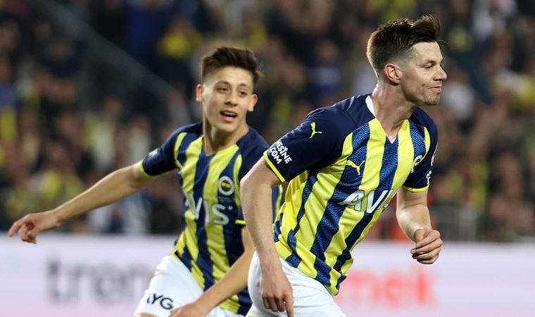 Süper Lig'in 35. haftasında Fenerbahçe'de Miha Zajc kariyer rekoru kırdı