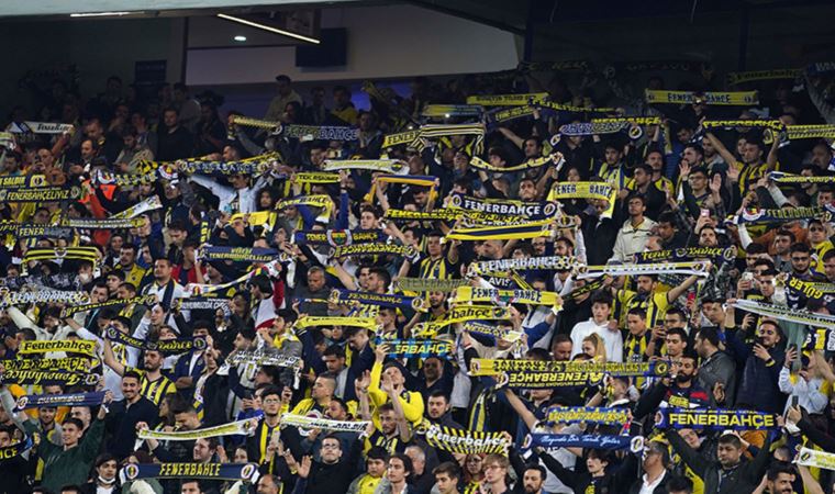 Fenerbahçe taraftarından Bağdat Caddesi'nde 'Trabzonspor' nöbeti