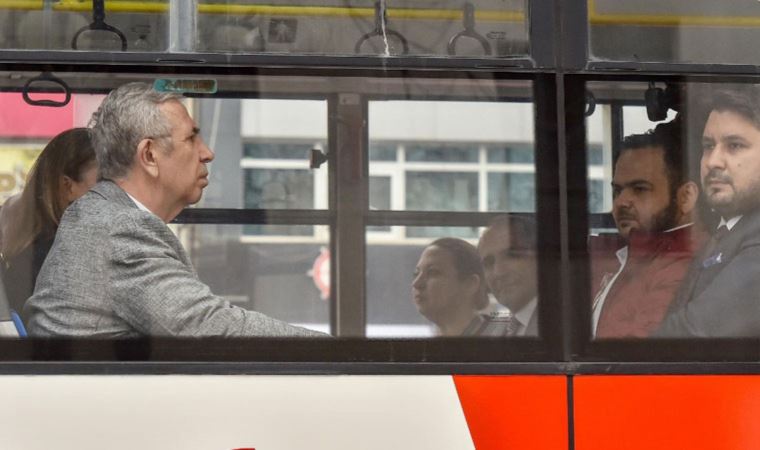 Mansur Yavaş, dizelden dönüştürülmüş yüzde 100 elektrikli otobüsle şehir turu attı