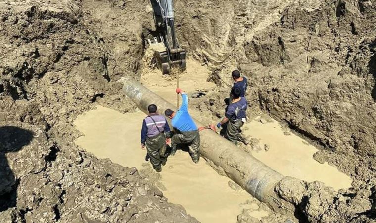 Çorum'da su şebeke borusu patladı, ilçe susuz kaldı