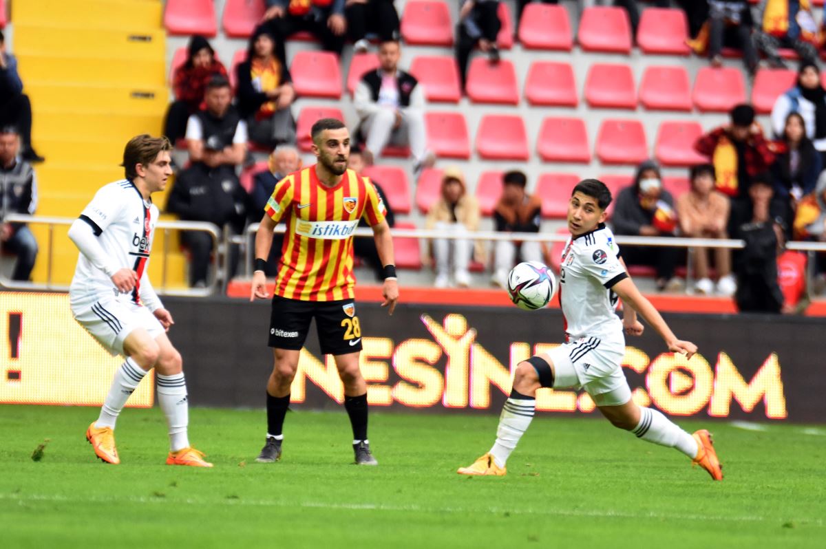 Beşiktaş, 3 puanı 3 golle aldı! Yukatel Kayserispor 1-3 Beşiktaş