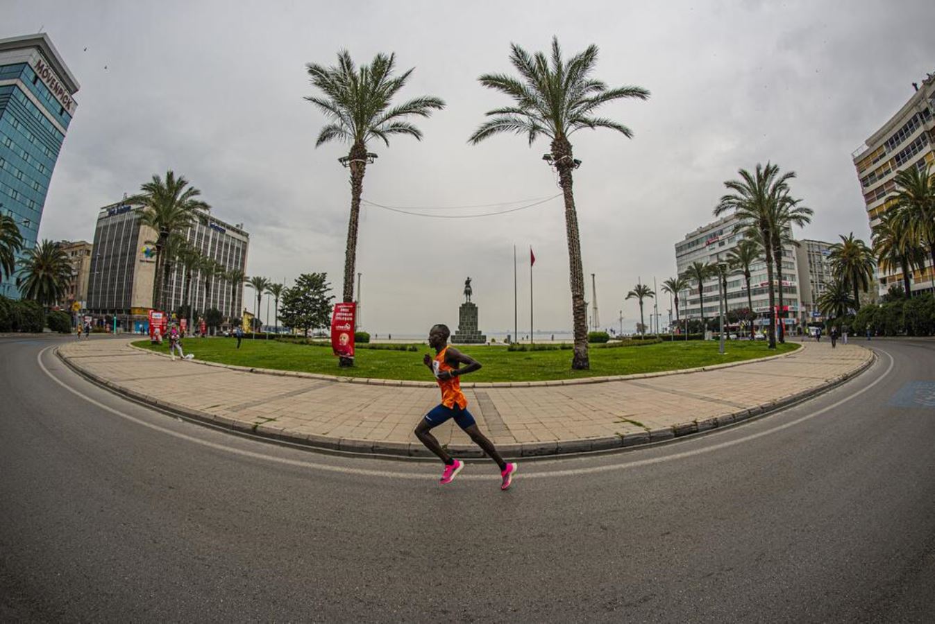 Fotoğraf yarışması sonuçlandı: İşte Maraton İzmir’in en iyi kareleri