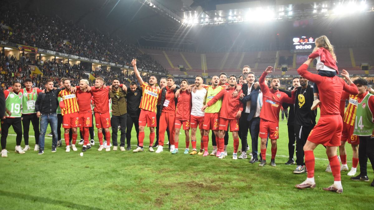 Uğurcan Çakır'dan Kayserispor maçının ardından taraftara tepki