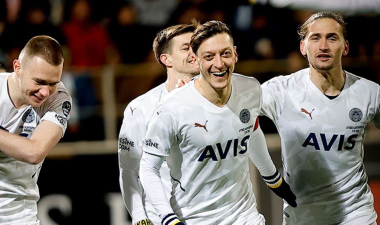 Fenerbahçe'de kadro dışı kalan Mesut Özil'in yeni adresini duyurdular