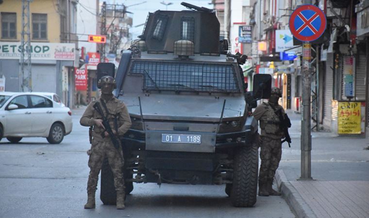 Adana'da şafak operasyonu: Çok sayıda gözaltı var