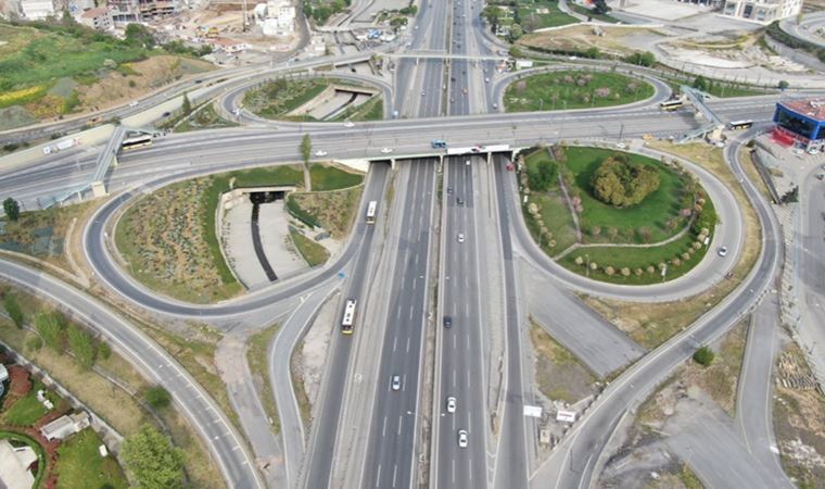 İstanbul’da bayramın ilk gününde yollar boş kaldı